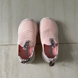 Sketchers Air-Cooled Memory Foam sneakers in toddler size 6